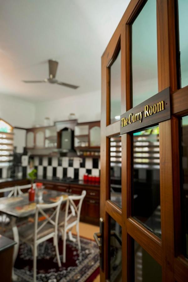 Parudeesa - Heavenly- Luxurious Palace Look-Near Cbd - Kerala - India With Breakfast Kāladi 外观 照片
