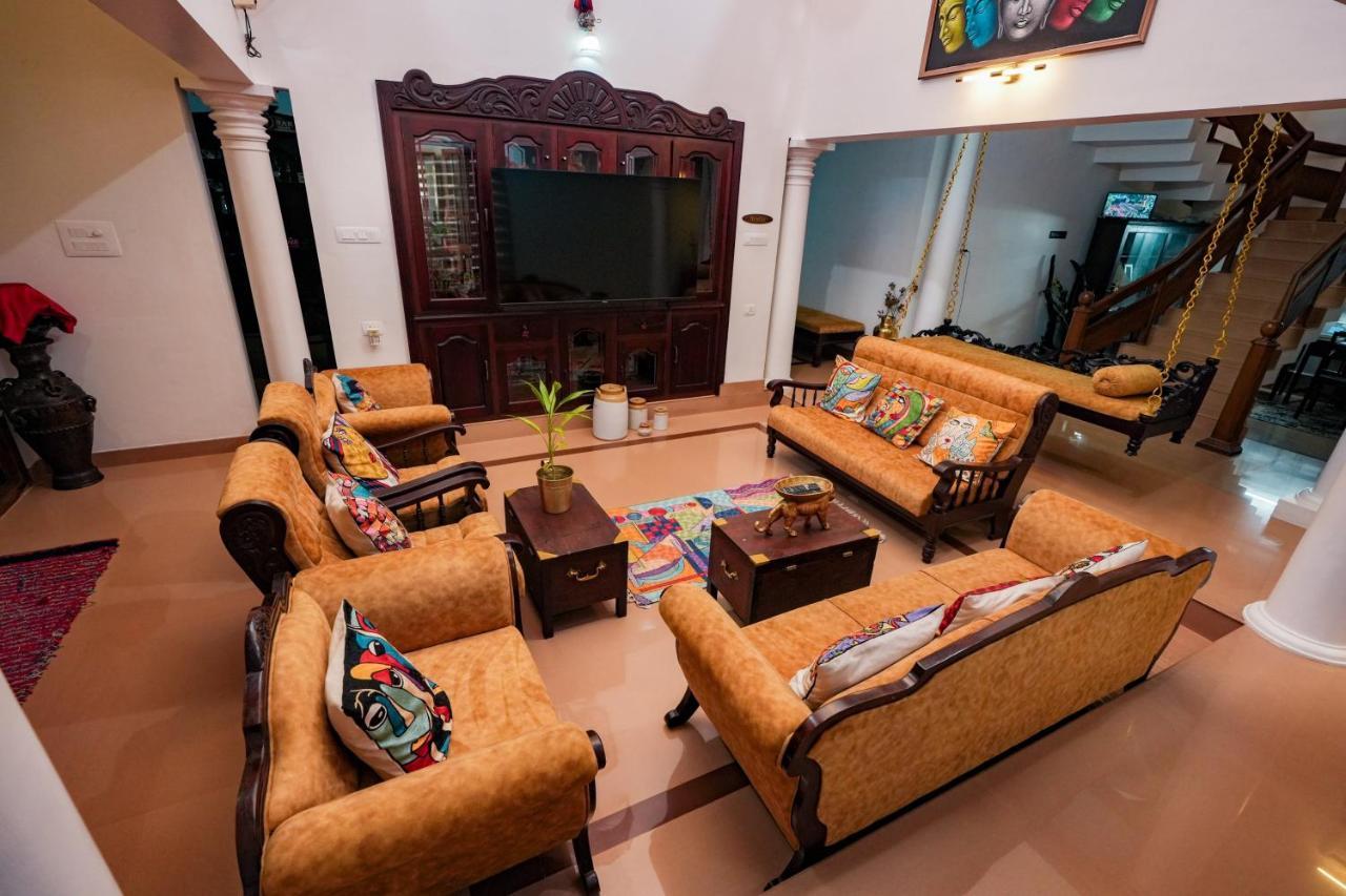 Parudeesa - Heavenly- Luxurious Palace Look-Near Cbd - Kerala - India With Breakfast Kāladi 外观 照片