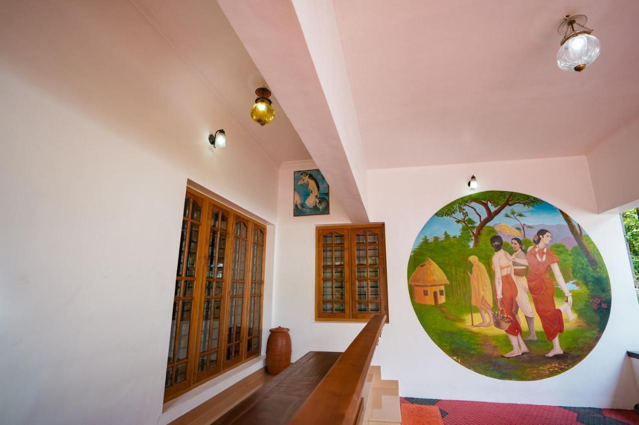 Parudeesa - Heavenly- Luxurious Palace Look-Near Cbd - Kerala - India With Breakfast Kāladi 外观 照片