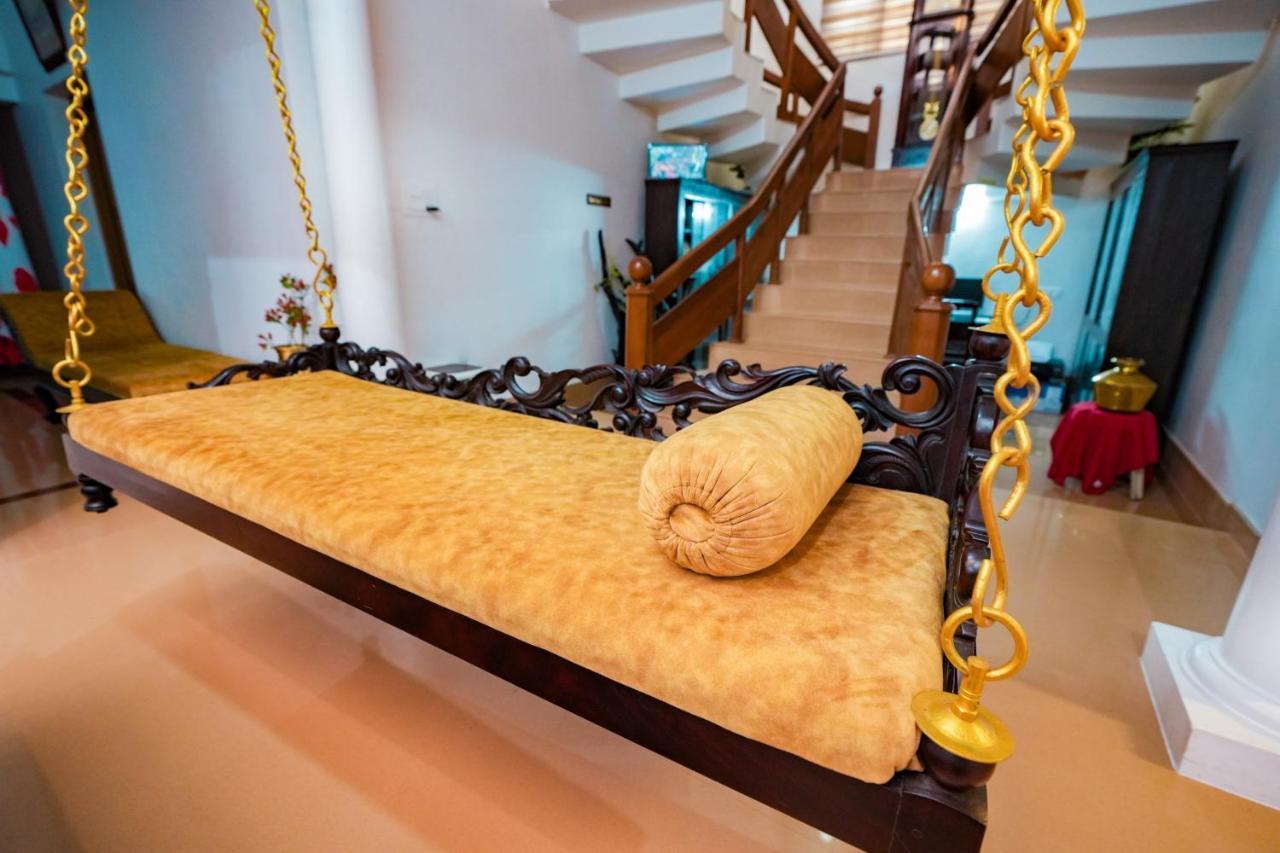 Parudeesa - Heavenly- Luxurious Palace Look-Near Cbd - Kerala - India With Breakfast Kāladi 外观 照片