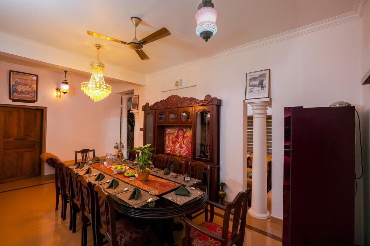 Parudeesa - Heavenly- Luxurious Palace Look-Near Cbd - Kerala - India With Breakfast Kāladi 外观 照片