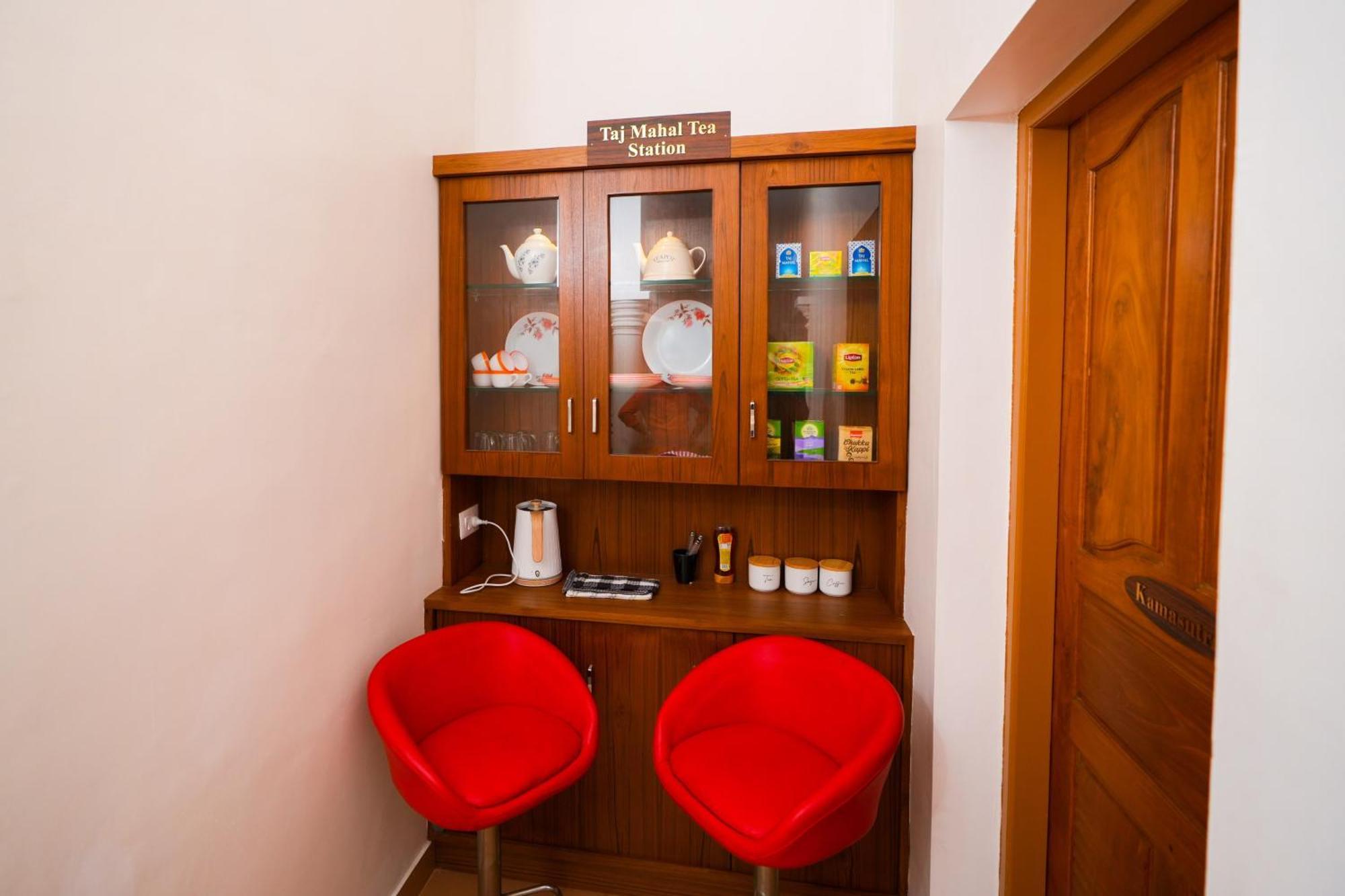 Parudeesa - Heavenly- Luxurious Palace Look-Near Cbd - Kerala - India With Breakfast Kāladi 外观 照片