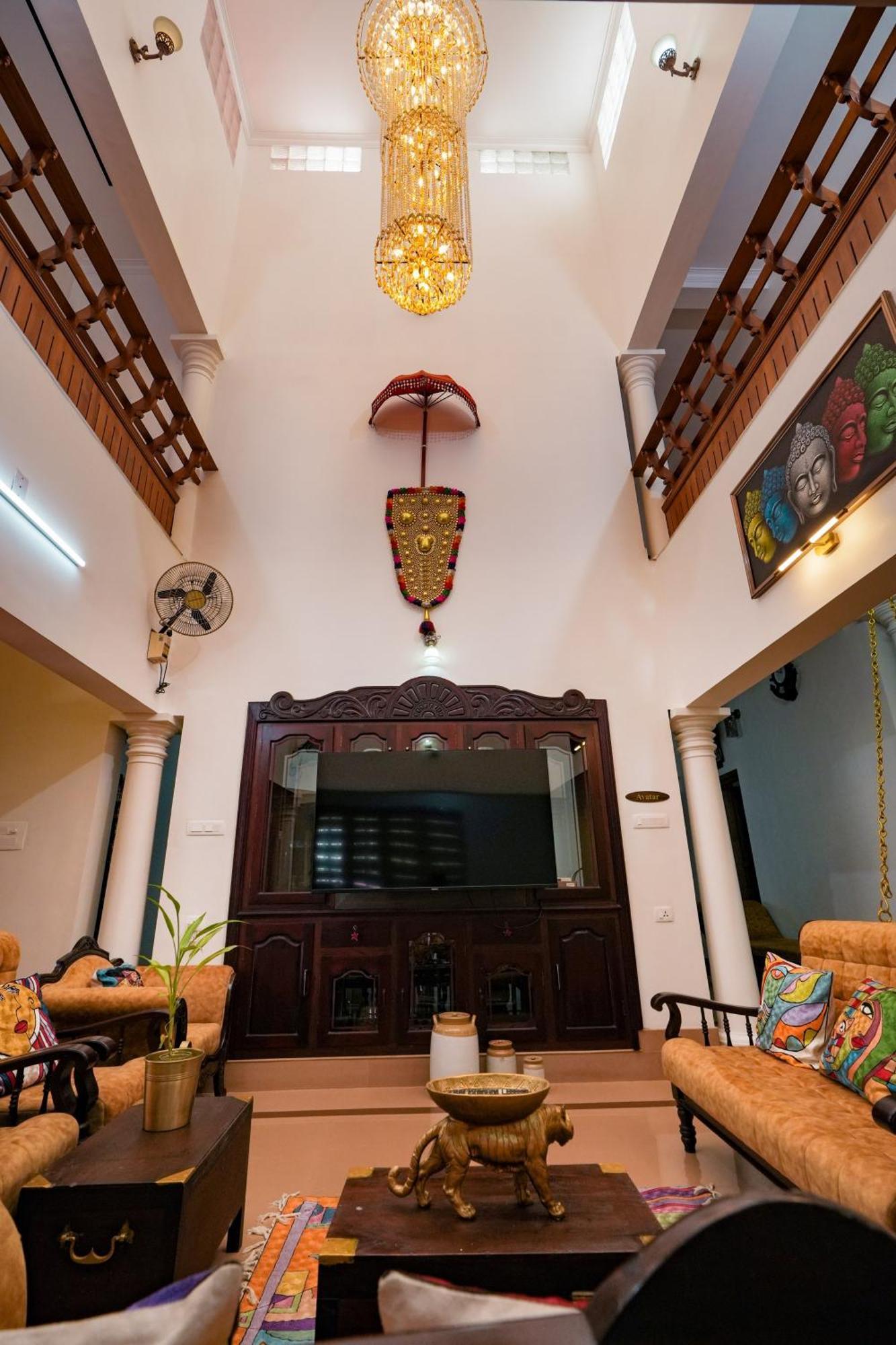 Parudeesa - Heavenly- Luxurious Palace Look-Near Cbd - Kerala - India With Breakfast Kāladi 外观 照片